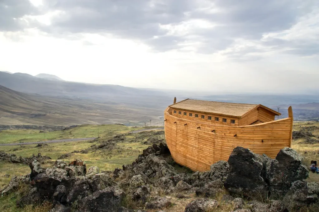 Možná byla nalezena Noemova archa: vědci zahájili vykopávky v 160 metrů dlouhé stavbě pod horou Ararat, která odpovídá popisu v knize Genesis