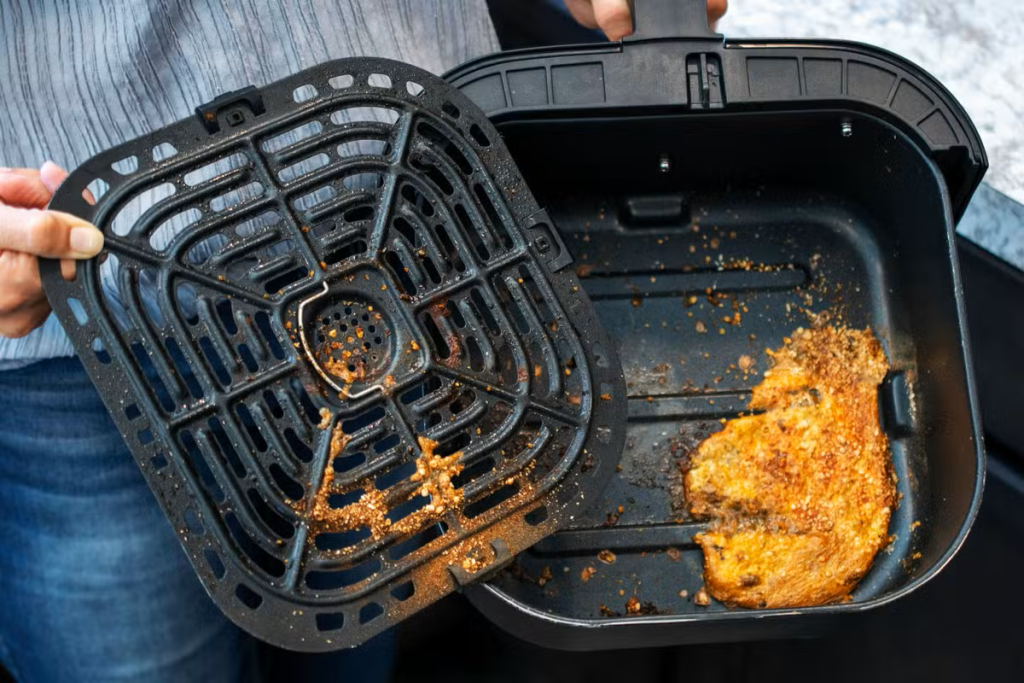 Jak snadno a rychle vyčistit fritézu, aby byla jako nová