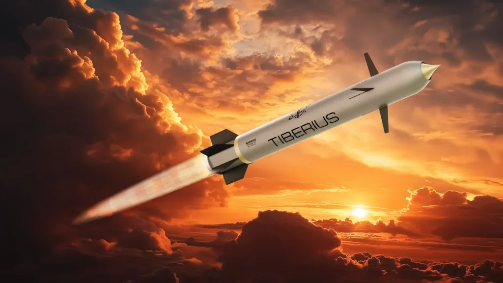Jedná se o první nadzvukový dělostřelecký granát na světě: rychlost 4322 km/h, dolet 150 km