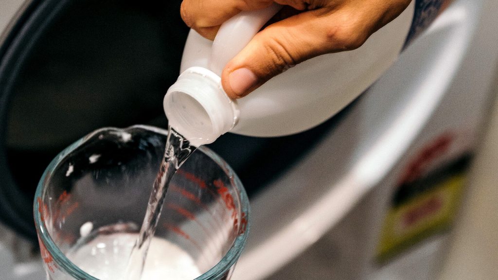 Domácí spotřebiče, které je třeba čistit každý týden: hromadí se v nich nečistoty, bakterie a pachy