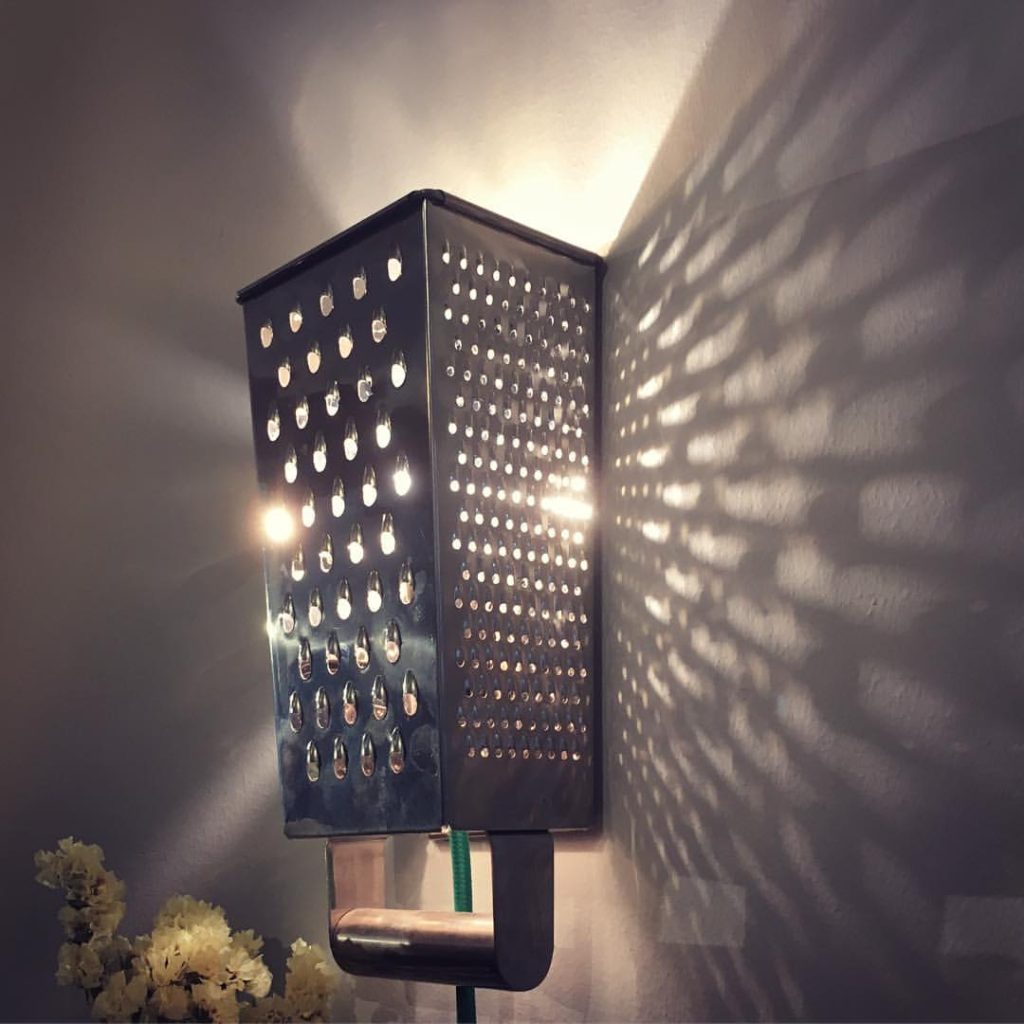 Zrecyklujte staré struhadlo a proměňte ho v úžasnou lampu do obývacího pokoje