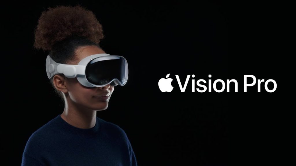 Apple vyzval Elona Muska, aby se sci-fi technologií pomohl světu