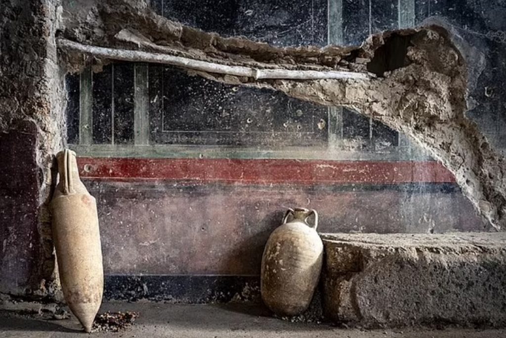 Pompeje: archeologové rozluštili záhadu lidských soch nalezených v hrobce