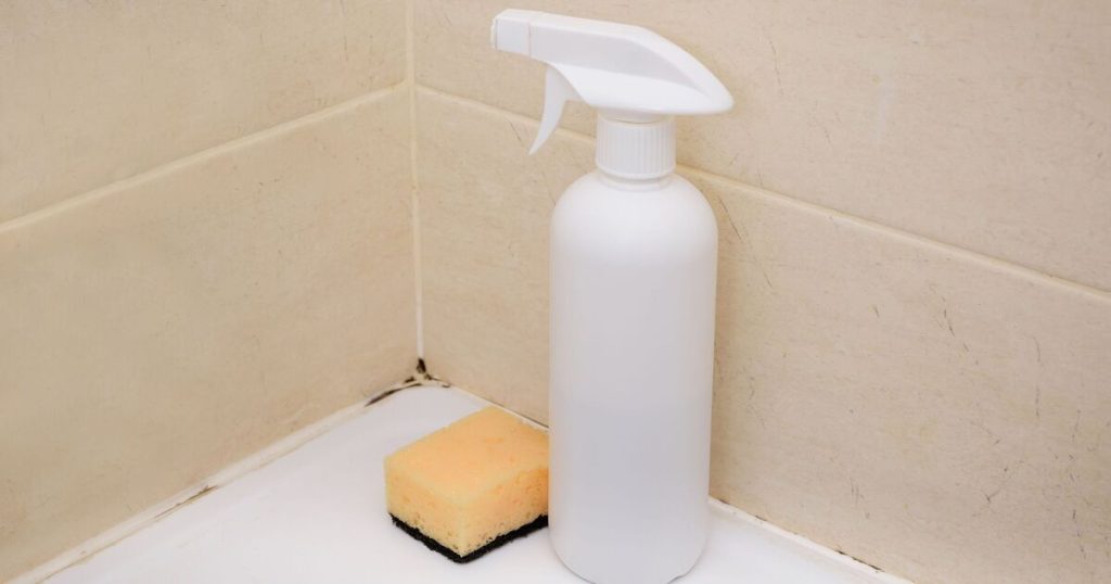 Žádný bělidlo, žádný peroxid vodíku: to je klíčová ingredience pro bělení spár mezi dlaždicemi