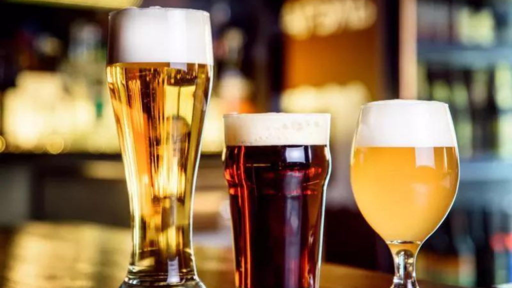 Pivo nebo nealkoholické nápoje: to jsou nejlepší nápoje, které vás v létě zbaví dehydratace