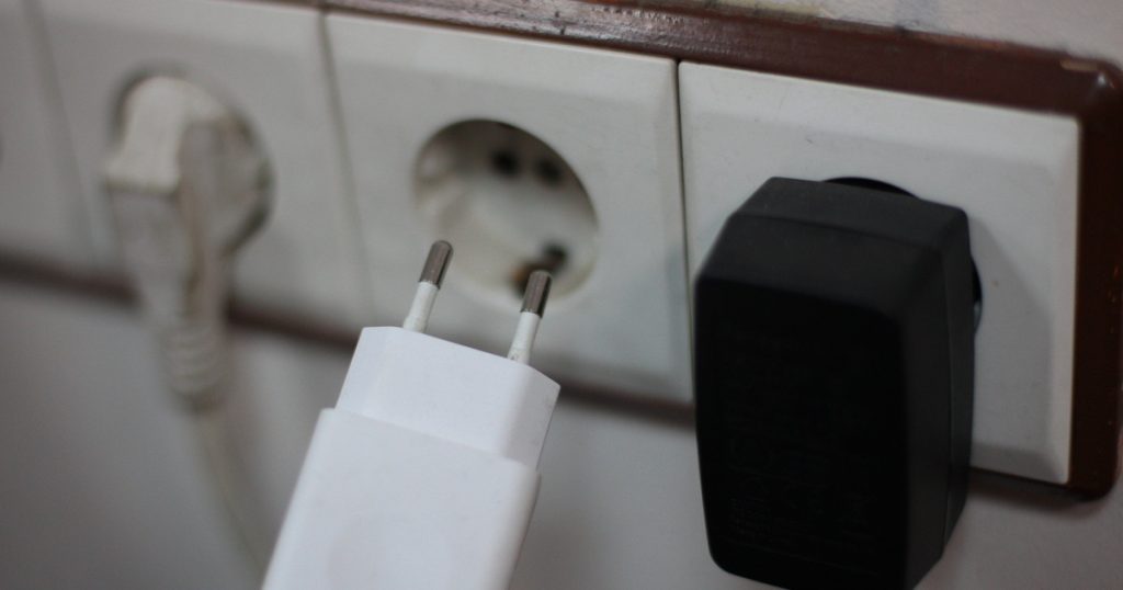 Spotřebič, který spotřebovává nejvíce elektřiny, i když je vypnutý, a vy ho musíte vypnout, abyste za něj neplatili příliš mnoho