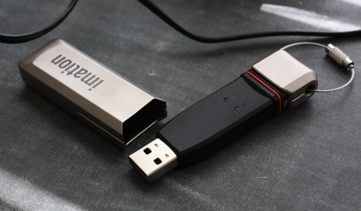 Pokud máte starý USB flash disk, nevyhazujte ho, máte doma poklad: pět způsobů, jak ho využít